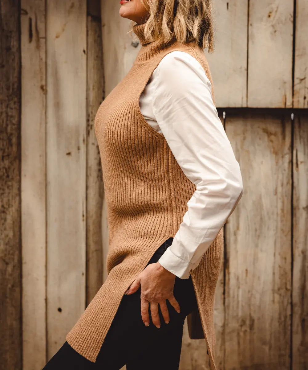 Rib Tabard - Sandstone