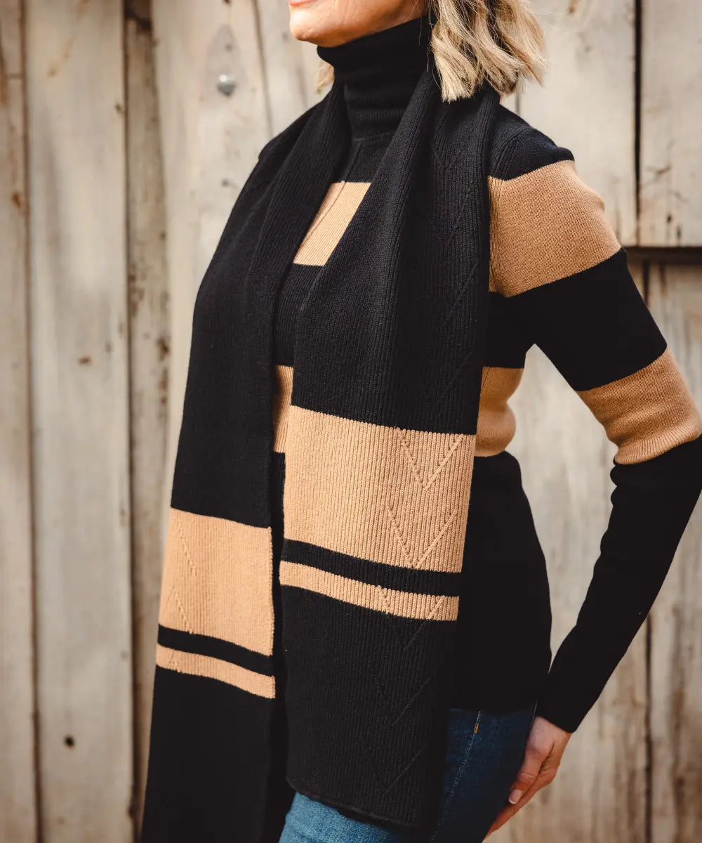 Colourblock Turtleneck - Ironbark Sandstone