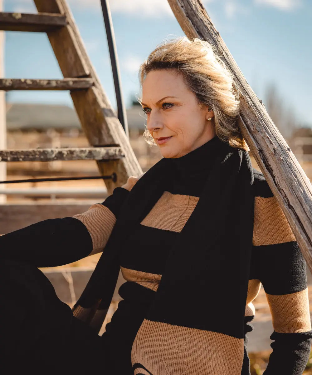 Colourblock Turtleneck - Ironbark Sandstone