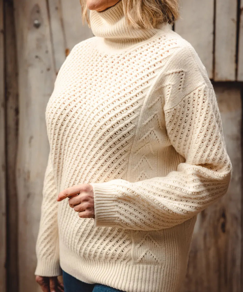 Puff Wheat Turtleneck - Pearl