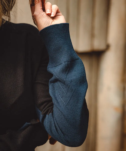 VB Signature Turtleneck - Ironbark Deep Water