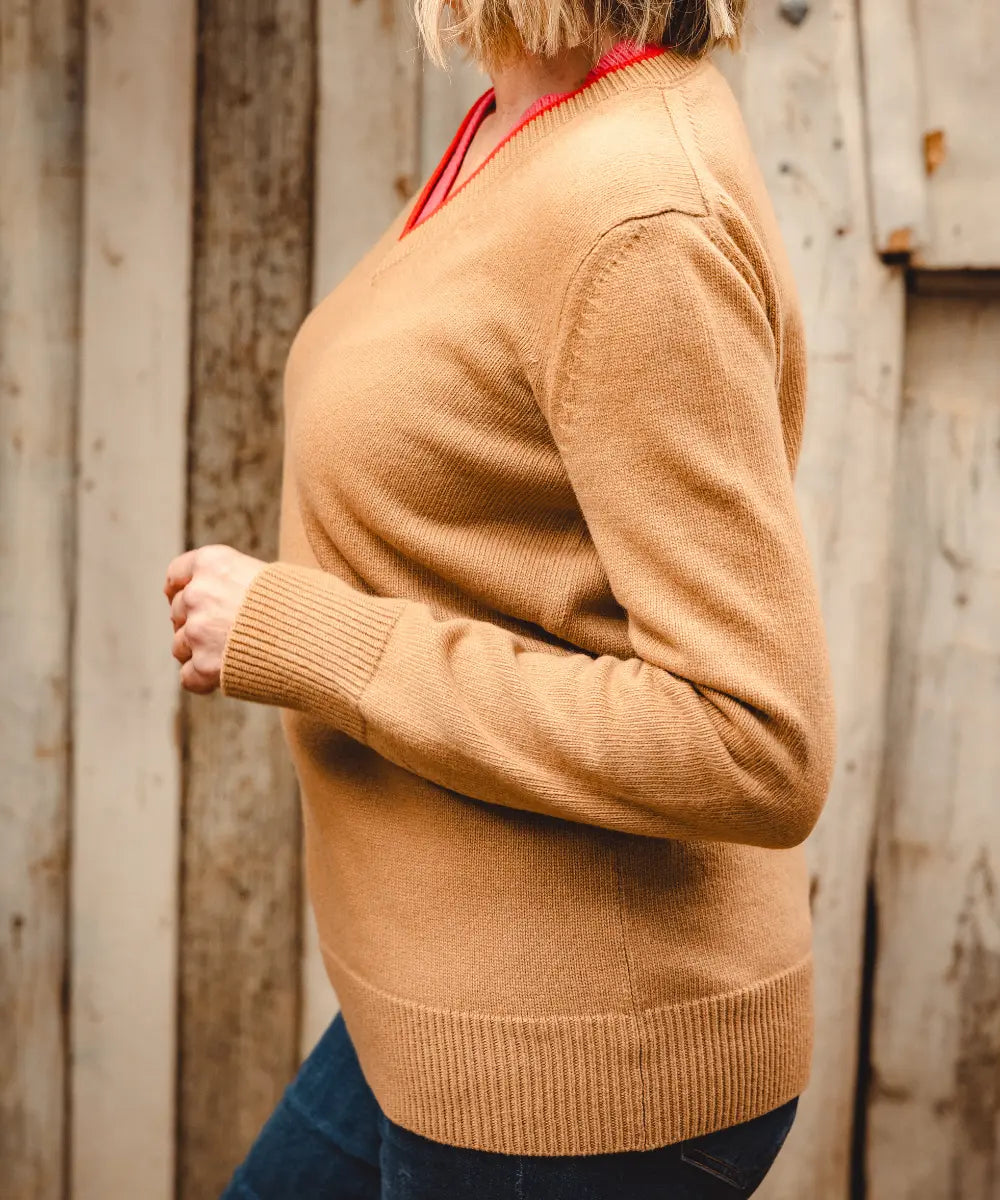 Equestrian V Neck - Sandstone