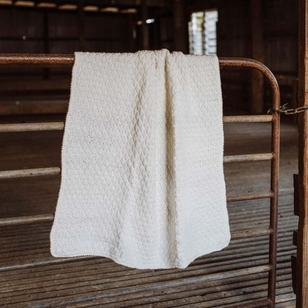 Discover our Seersucker Baby Blanket: Inspired by 'shir-o-shakhar,' it's soft, lightweight, and perfect for cots and prams. Ideal gift for parents.